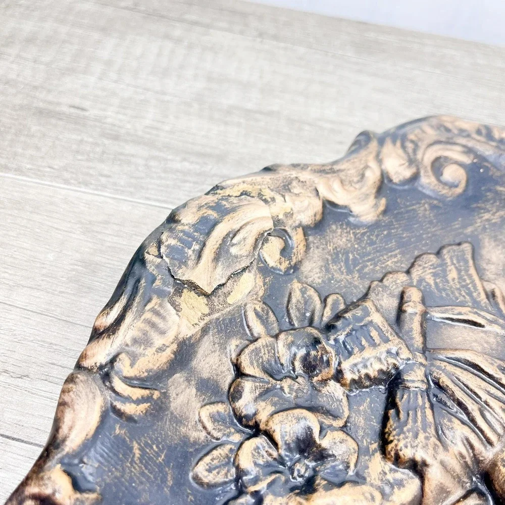 Vintage Cherub Wall Hanging: Gothic Home Decor